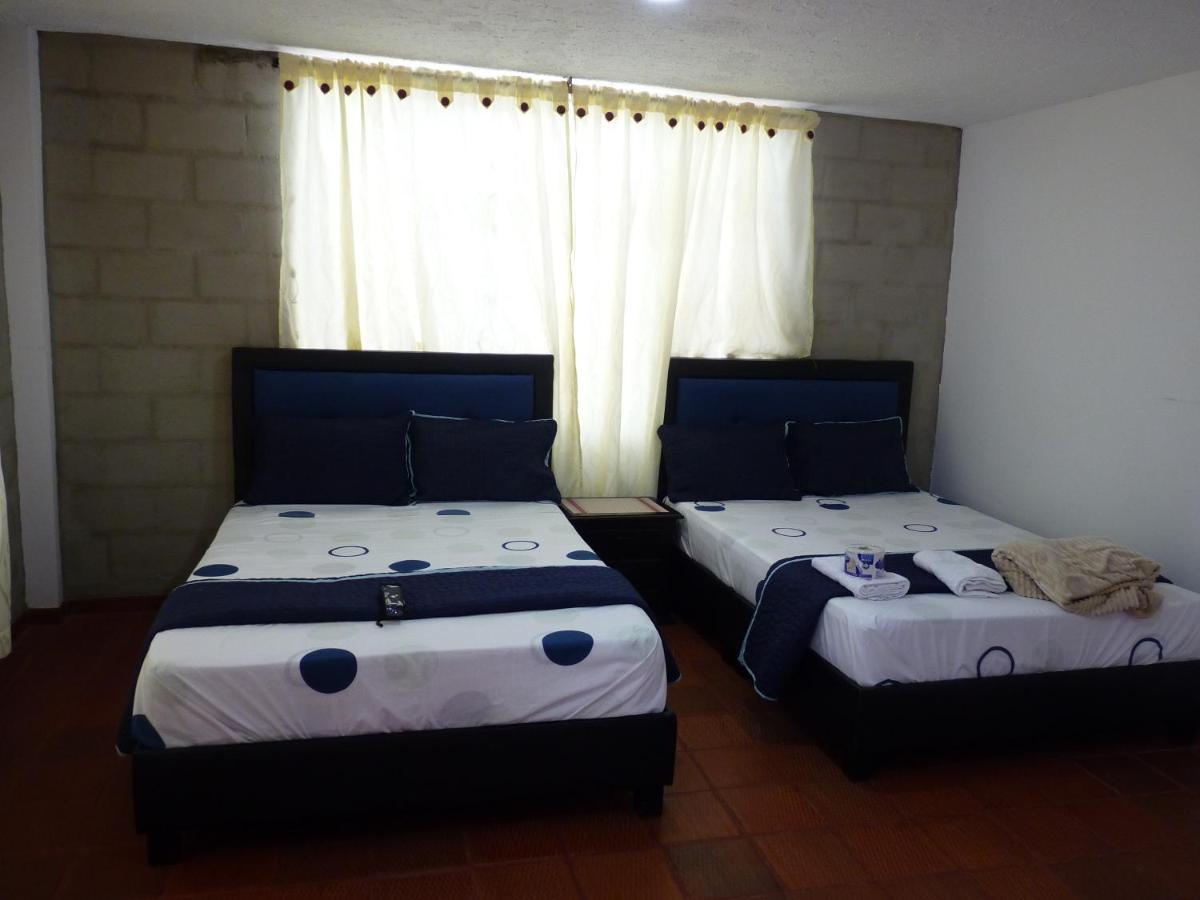 Hotel Campestre La Fuente - Piscina 莫尼基拉 外观 照片