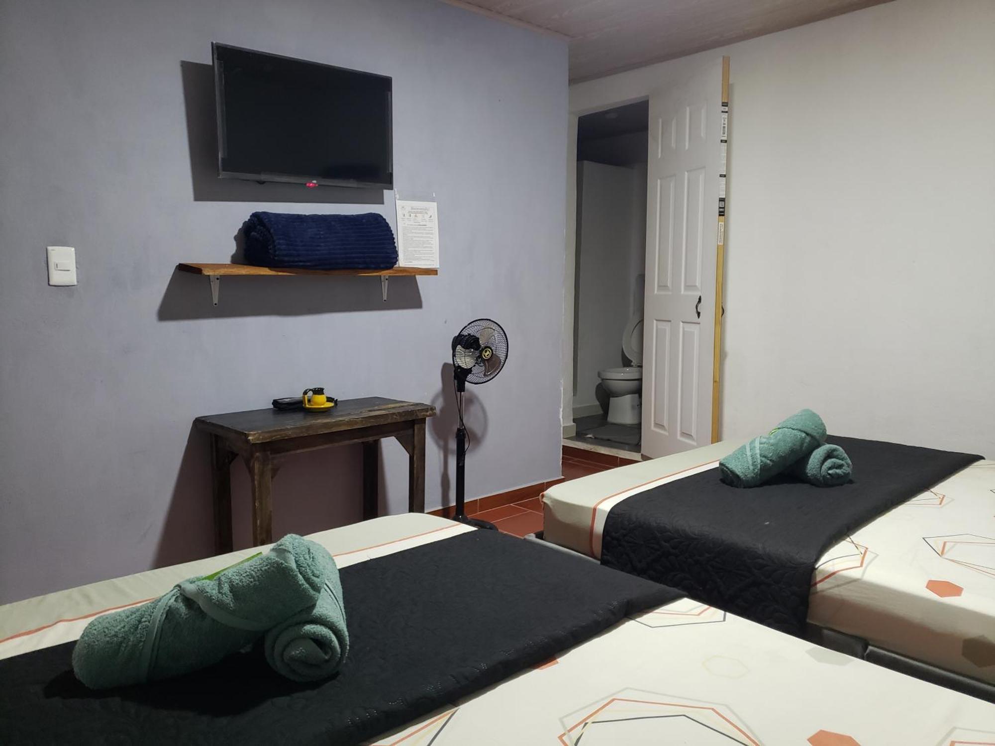 Hotel Campestre La Fuente - Piscina 莫尼基拉 客房 照片